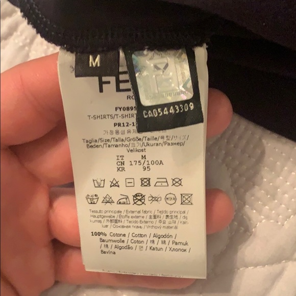 Mens Fendi Tee, Wasp Fendi Symbol - Picture 4 of 4